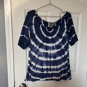 Stylish Navy and White Tie-Dye Women's Tee
